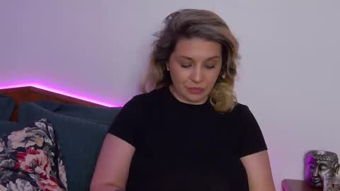 Snapshot of sublimecarla chatting on 09.12.25 Carla online show from 09.12.25