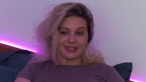 Snapshot of sublimecarla chatting on 09.12.25 Carla online show from 09.12.25