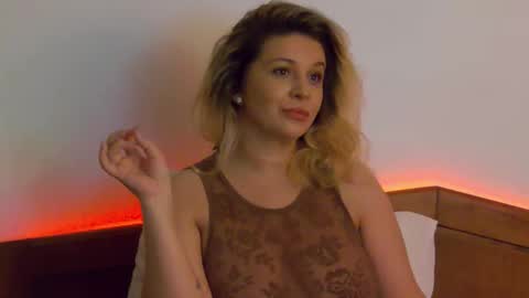 Snapshot of sublimecarla chatting on 10.21.25 Carla online show from 10.21.25