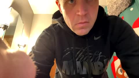 Snapshot of submissivebrett381 chatting on 03.19.26 submissivebrett381 online show from 03.19.26