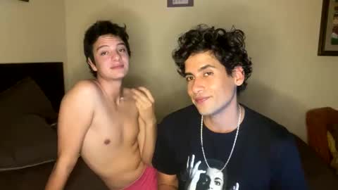 Snapshot of subreedable chatting on 01.04.25 subreedable online show from 01.04.25