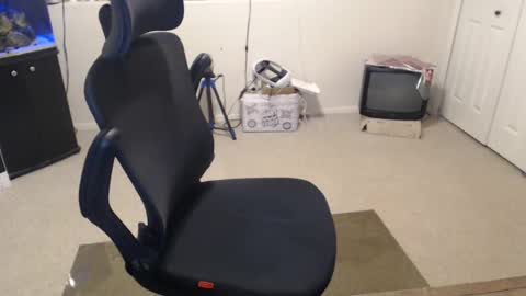 Snapshot of subryan03 chatting on 01.18.25 do i have lil tits or pecs online show from 01.18.25