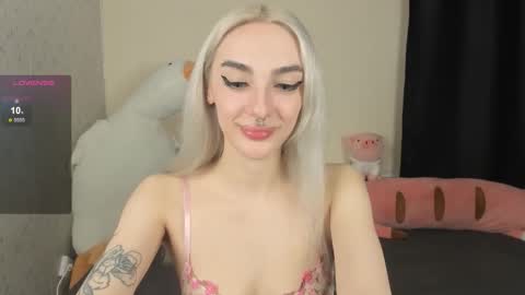 Chloe online show from 10.24.25