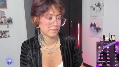 Snapshot of succubus_girl_ chatting on 03.28.26 Alexy online show from 03.28.26