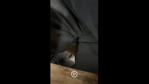 Snapshot of suck_me22 chatting on 12.10.24 suck_me22 online show from 12.10.24