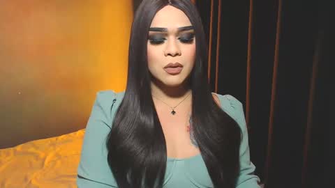 Snapshot of suckablecockoffreya chatting on 12.27.24 JADE ELYSE online show from 12.27.24