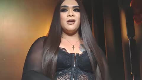 Snapshot of suckablecockoffreya chatting on 02.10.25 JADE ELYSE online show from 02.10.25