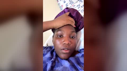 Snapshot of sucker_queen chatting on 01.16.26 Beverly online show from 01.16.26