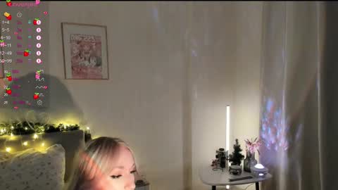 Snapshot of sue_everett chatting on 12.26.24 sue_everett online show from 12.26.24