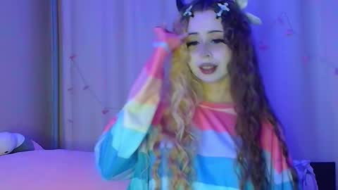 Snapshot of suemeow chatting on 10.23.25 Sue online show from 10.23.25
