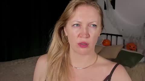 sugamomy online show from 10.27.25