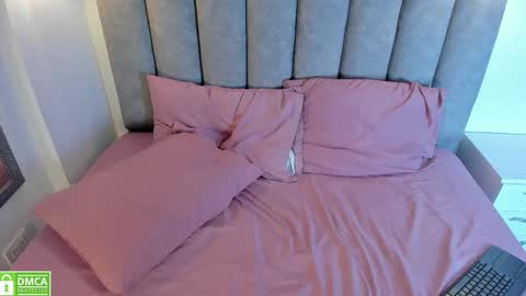 sugar_bunny__ online show from 02.14.26