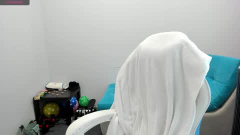 Ariana online show from 10.29.25