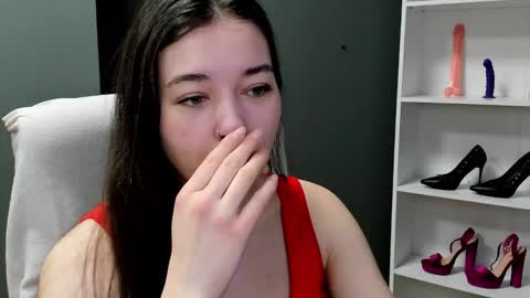 Snapshot of sugar_xmegan chatting on 02.12.26 Megan online show from 02.12.26