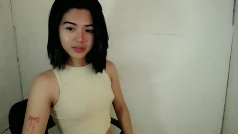 Snapshot of sugarbabydolly chatting on 10.17.25 Jo Haira online show from 10.17.25