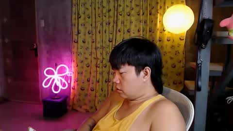 Snapshot of sugarbabyniko chatting on 11.18.25 Niko online show from 11.18.25