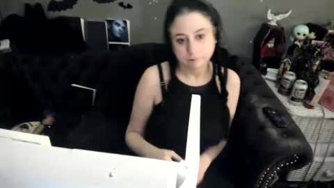 Sugary online show from 10.27.25