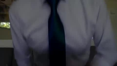 Snapshot of suit_elegant chatting on 09.12.25 Suit tie horny online show from 09.12.25