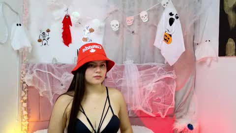 sukilove18 online show from 10.14.25