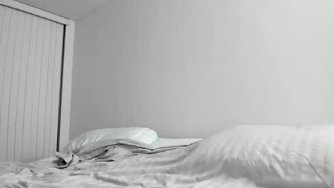 Snapshot of sukimeelong chatting on 04.13.26 sukimeelong online show from 04.13.26