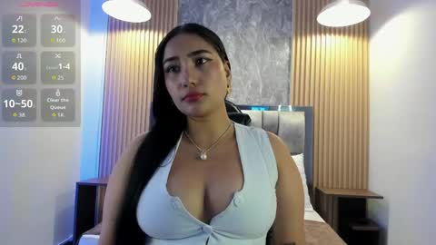 Snapshot of sulay_kim chatting on 05.13.26 Sulay online show from 05.13.26
