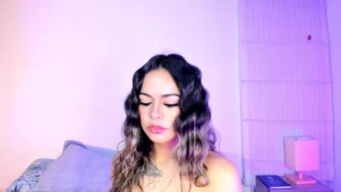 Snapshot of summer_holiday chatting on 12.12.24 OnlyFans summer holiday online show from 12.12.24