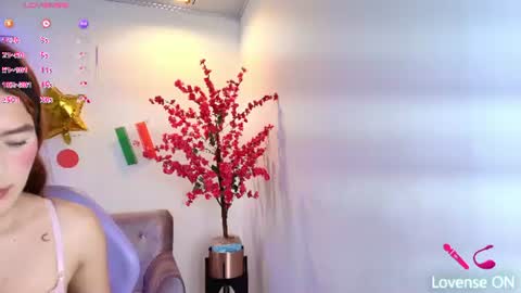 Snapshot of summer_miller chatting on 06.18.26 summer_miller online show from 06.18.26