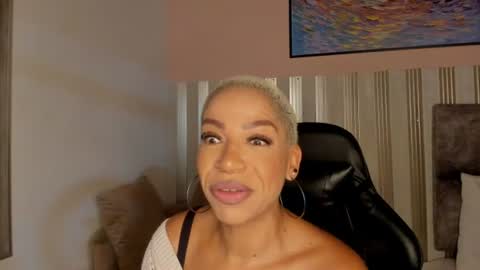 Snapshot of summer_night_ chatting on 06.20.26 Summer online show from 06.20.26