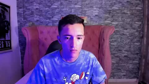 Snapshot of summeranderick chatting on 12.12.24 Summer And Erick online show from 12.12.24