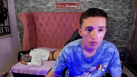 Snapshot of summeranderick chatting on 12.12.24 Summer And Erick online show from 12.12.24