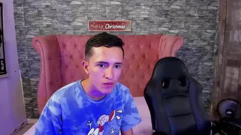 Snapshot of summeranderick chatting on 12.12.24 Summer And Erick online show from 12.12.24