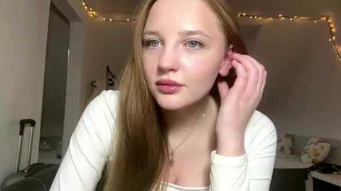Snapshot of summerarzabala chatting on 05.28.26 Taya online show from 05.28.26
