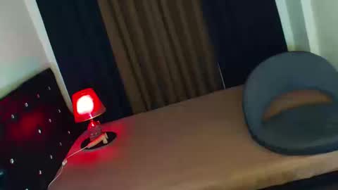 Summer online show from 12.17.25