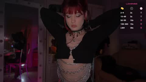 Miss Nelly online show from 04.08.26