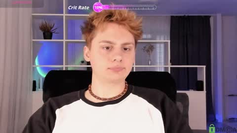 Snapshot of sunburn_boy chatting on 06.06.26 Emilio online show from 06.06.26