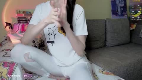 Snapshot of sundragon_ chatting on 12.01.25 Vicky online show from 12.01.25