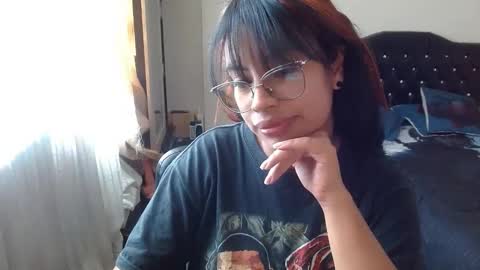 Snapshot of sunemma_0 chatting on 03.11.25 Emma online show from 03.11.25