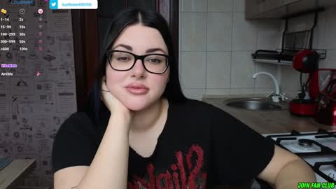 Tina. Im topless model  online show from 01.06.25
