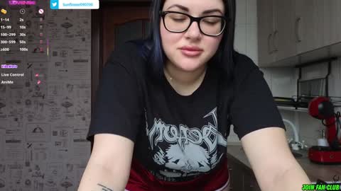 Tina. Im topless model  online show from 02.06.25