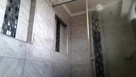 Jeraldine online show from 10.18.25