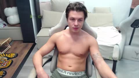 Alice and Sergey online show from 12.04.25