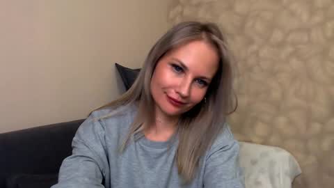 Naomi online show from 12.11.24