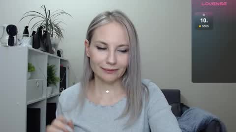 Naomi online show from 01.04.25