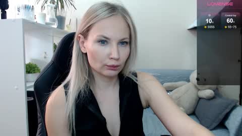 Naomi online show from 10.07.25