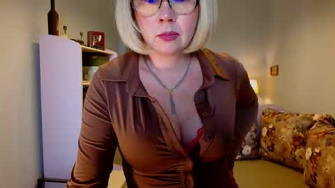 Sunny Katty online show from 04.13.26