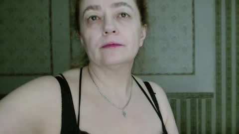 Snapshot of sunnyattic chatting on 09.17.25 sunnyattic online show from 09.17.25