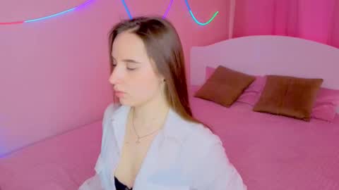 Snapshot of sunnybunnyy5 chatting on 03.09.26 Liza online show from 03.09.26