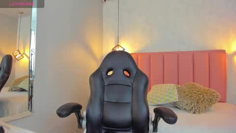  S U N N Y online show from 02.21.26