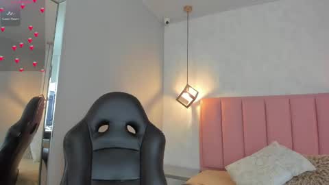  S U N N Y online show from 04.12.26