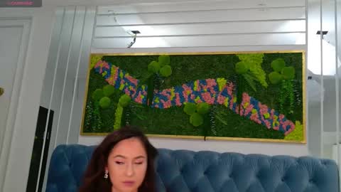 Sunny online show from 11.15.25